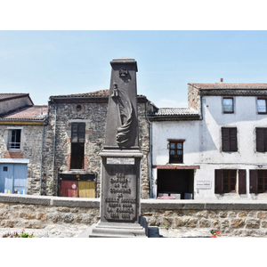 le monument aux morts