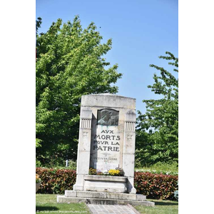 le Monument Aux Morts 