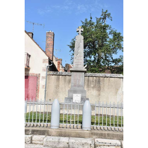 le Monument Aux Morts 