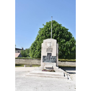 le Monument Aux Morts 