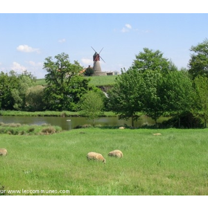 Mairie et Office de tourisme VALANJOU (49670) FR