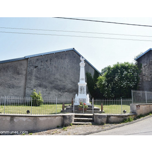 le monument aux morts