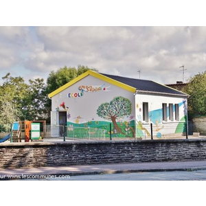 La Commune ( école )