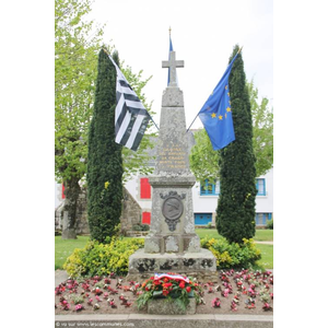 le monument aux morts 