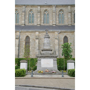 le monument aux morts