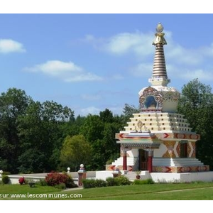 Stupa du centre bouddhique