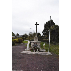 le monument aux morts