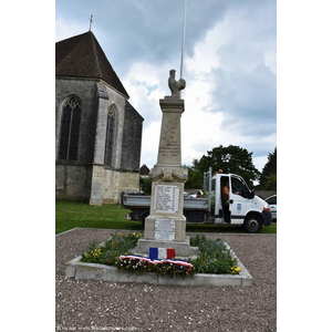 le Monument Aux Morts 