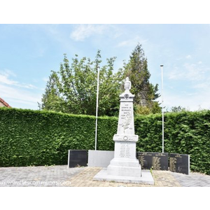 le Monument Aux Morts 