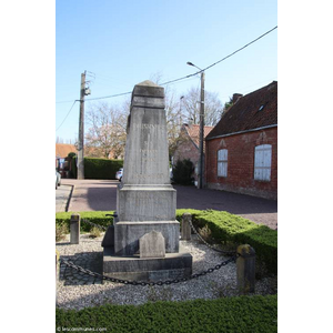 le monument aux morts