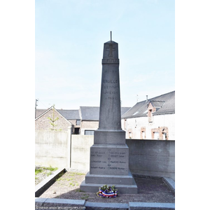 le Monument Aux Morts 