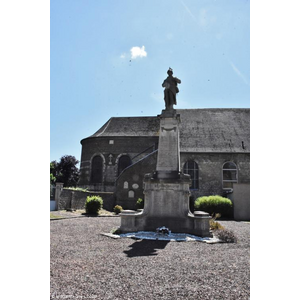 le monument aux morts