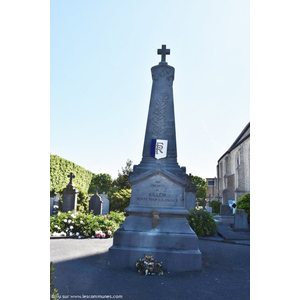 le Monument Aux Morts 