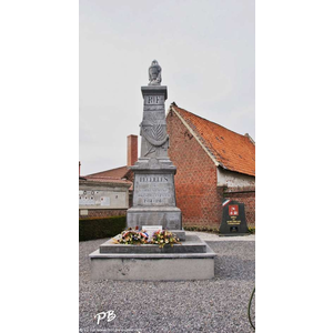 Le Village ( Monument aux Morts )