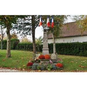le monument aux morts