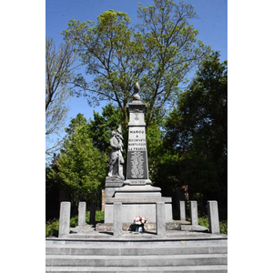 le monument aux morts