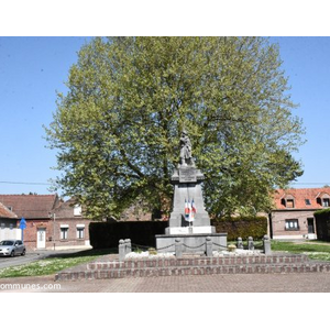 le monument aux morts