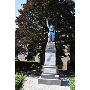 le Monument Aux Morts 