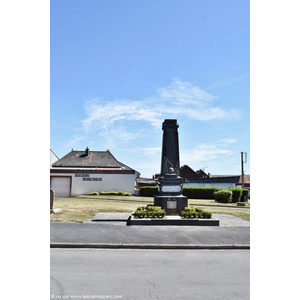 le Monument Aux Morts 