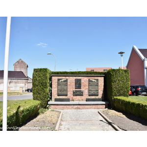 le Monument Aux Morts 