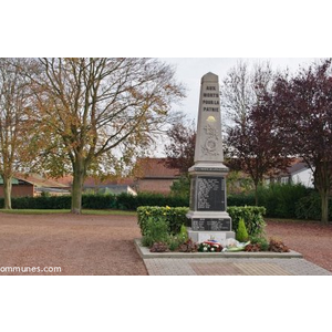le monument aux morts