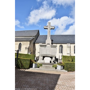 le monument aux morts