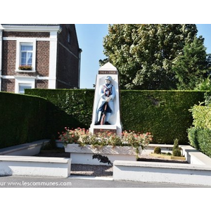 le Monument Aux Morts 