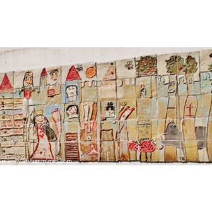 Mur de l'école ( Céramique )
