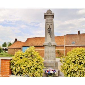 Le Monument-aux-Morts