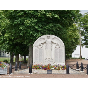 le Monument Aux Morts