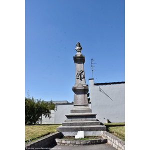 le Monument Aux Morts 