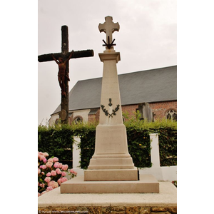 Le Monument-aux-morts