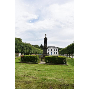 le monument aux morts