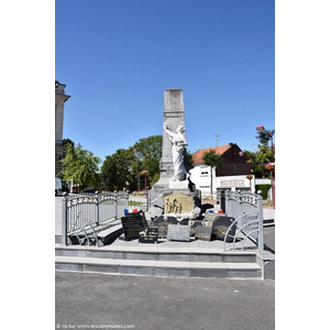 le Monument Aux Morts 