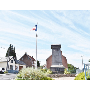 le Monument Aux Morts 