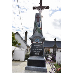 le Monument Aux Morts