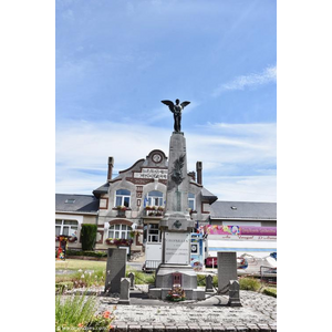 le monument aux morts