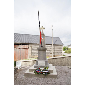 le monument aux morts