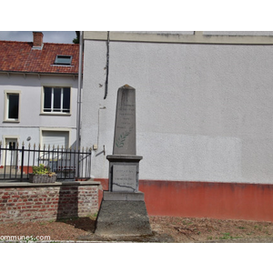 le monument aux morts