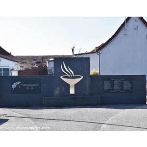 le Monument Aux Morts 