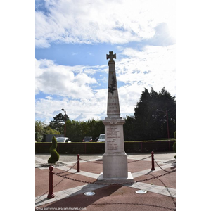 le Monument Aux Morts
