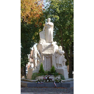 le monument aux morts