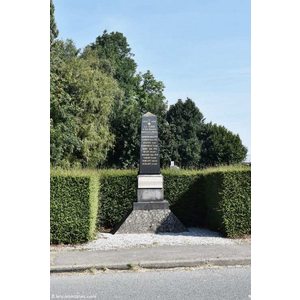 le monument aux morts