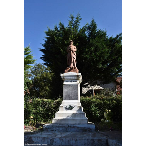 le monument aux morts