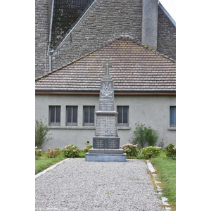 le monument aux morts