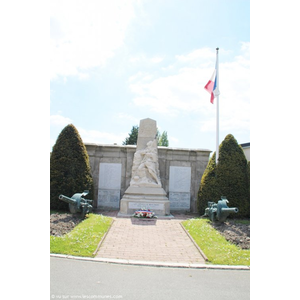 le monument aux morts 