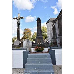 le Monument Aux Morts 