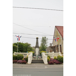 le monument aux morts 
