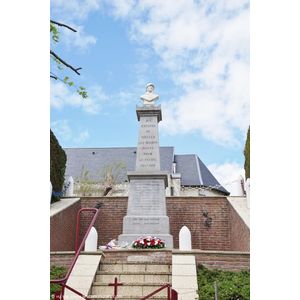 le monument aux morts 