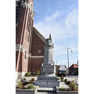 le Monument Aux Morts 
